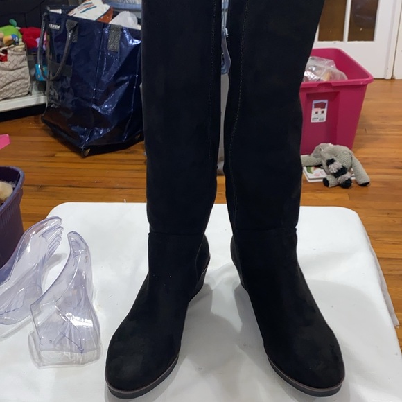 NWT AEROSOLES WO SIZE 10(left shoe) 11(right shoe) Black Knee-High Women's Boots - Picture 8 of 14